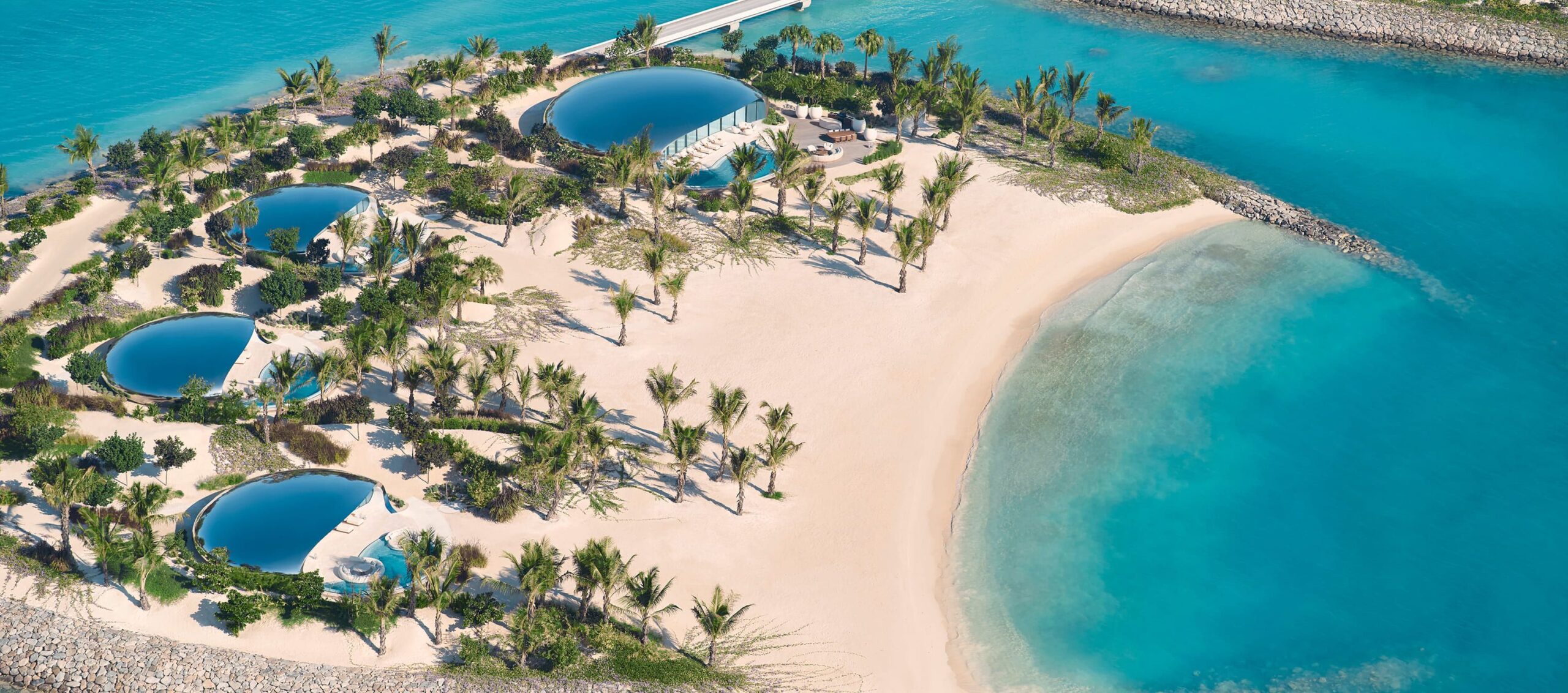 Beachfront Crown Villa at Shebara Resort